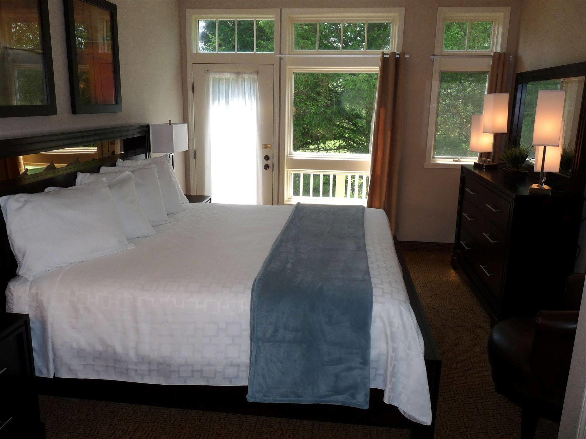 Fairway Suites At The Peak French Creek Buitenkant foto