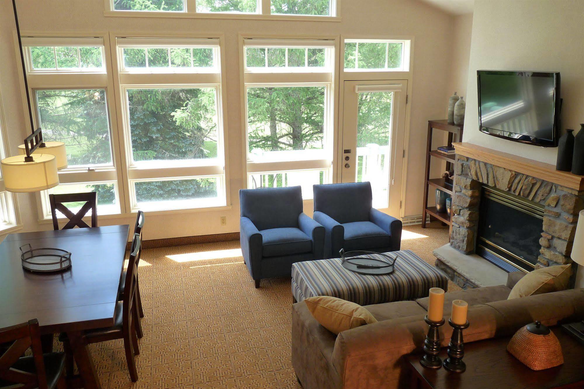 Fairway Suites At The Peak French Creek Buitenkant foto