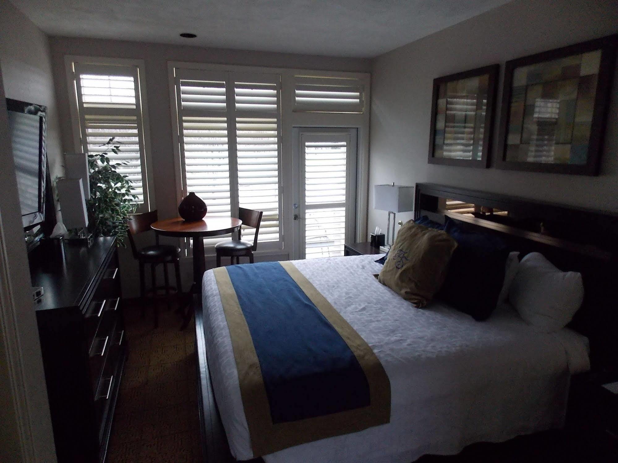 Fairway Suites At The Peak French Creek Buitenkant foto