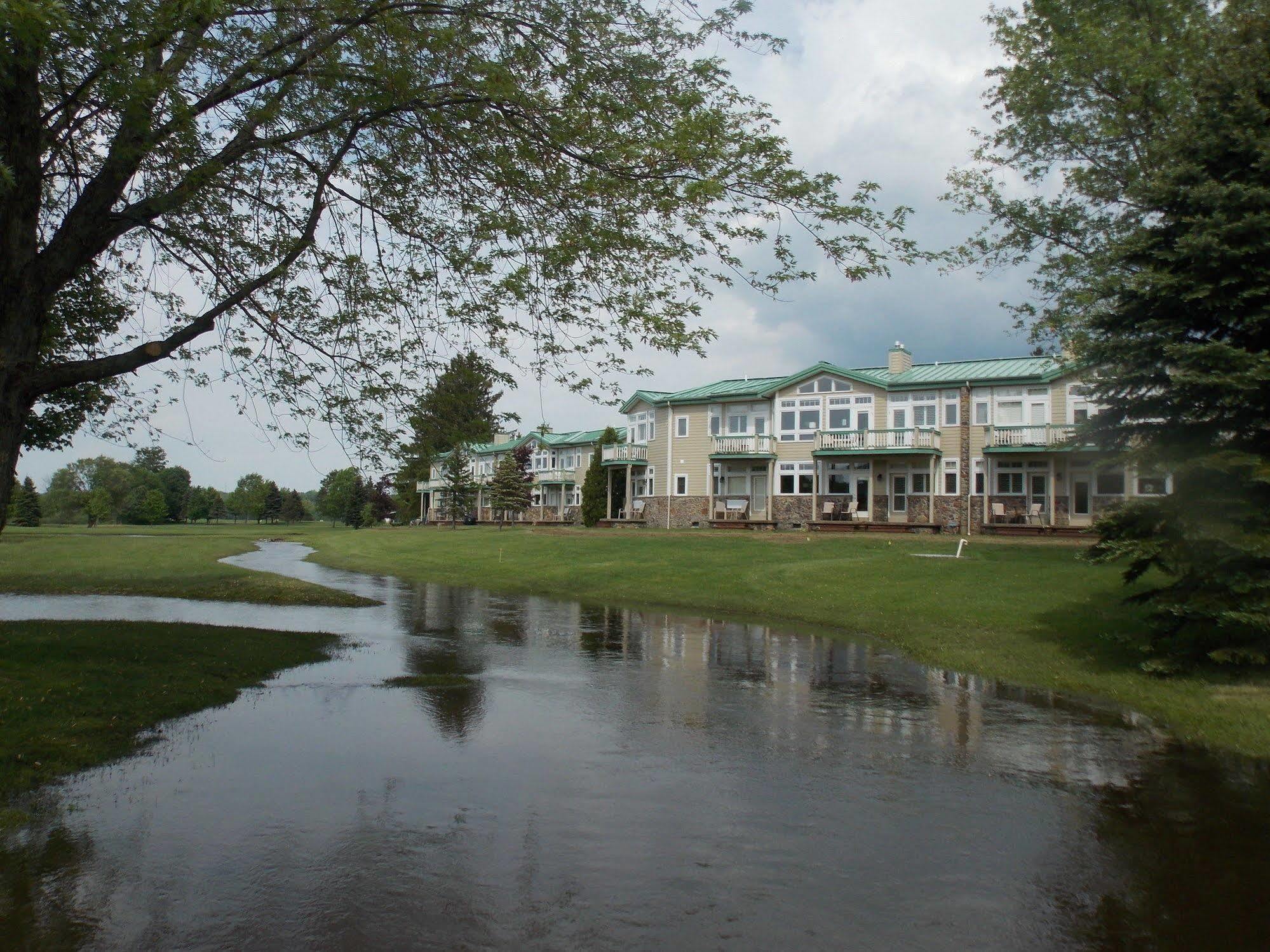 Fairway Suites At The Peak French Creek Buitenkant foto